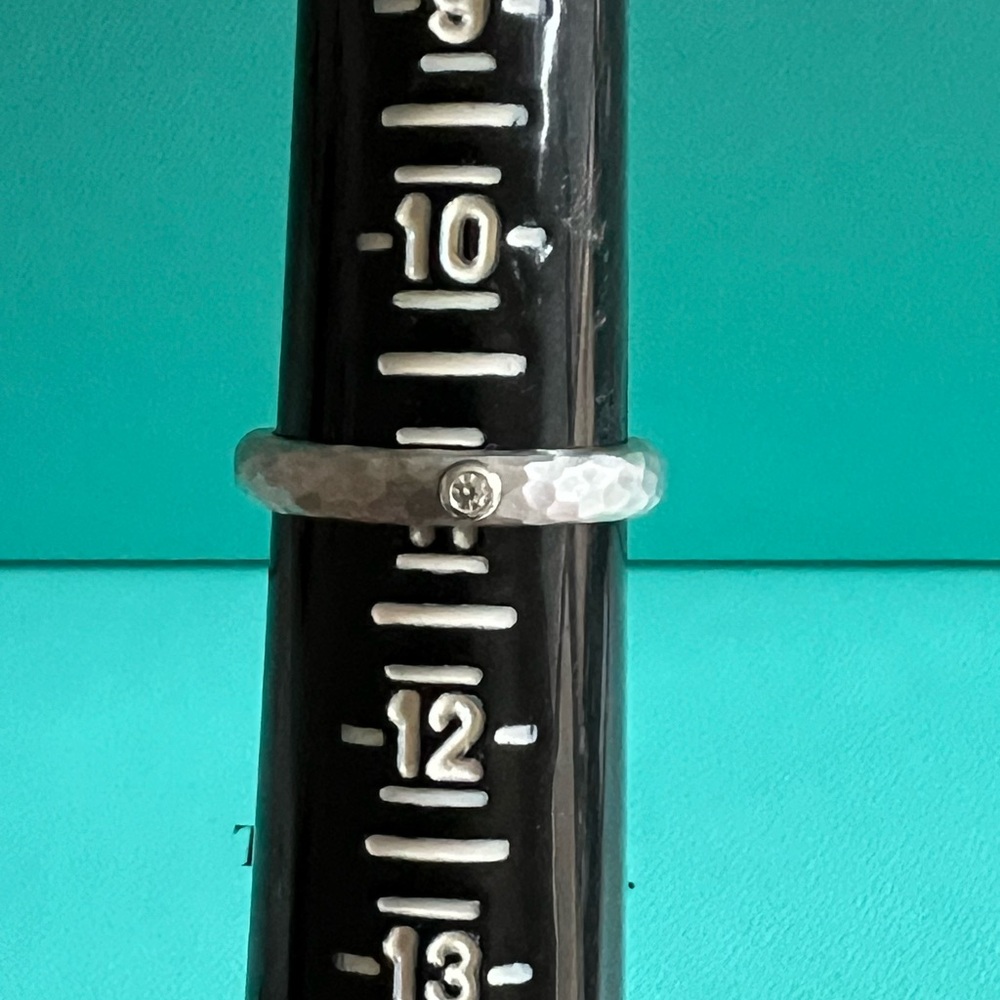 🌸🌸 Authentic Tiffany & Co. Picasso Hammered Ring with Diamond - Picture 4 of 9